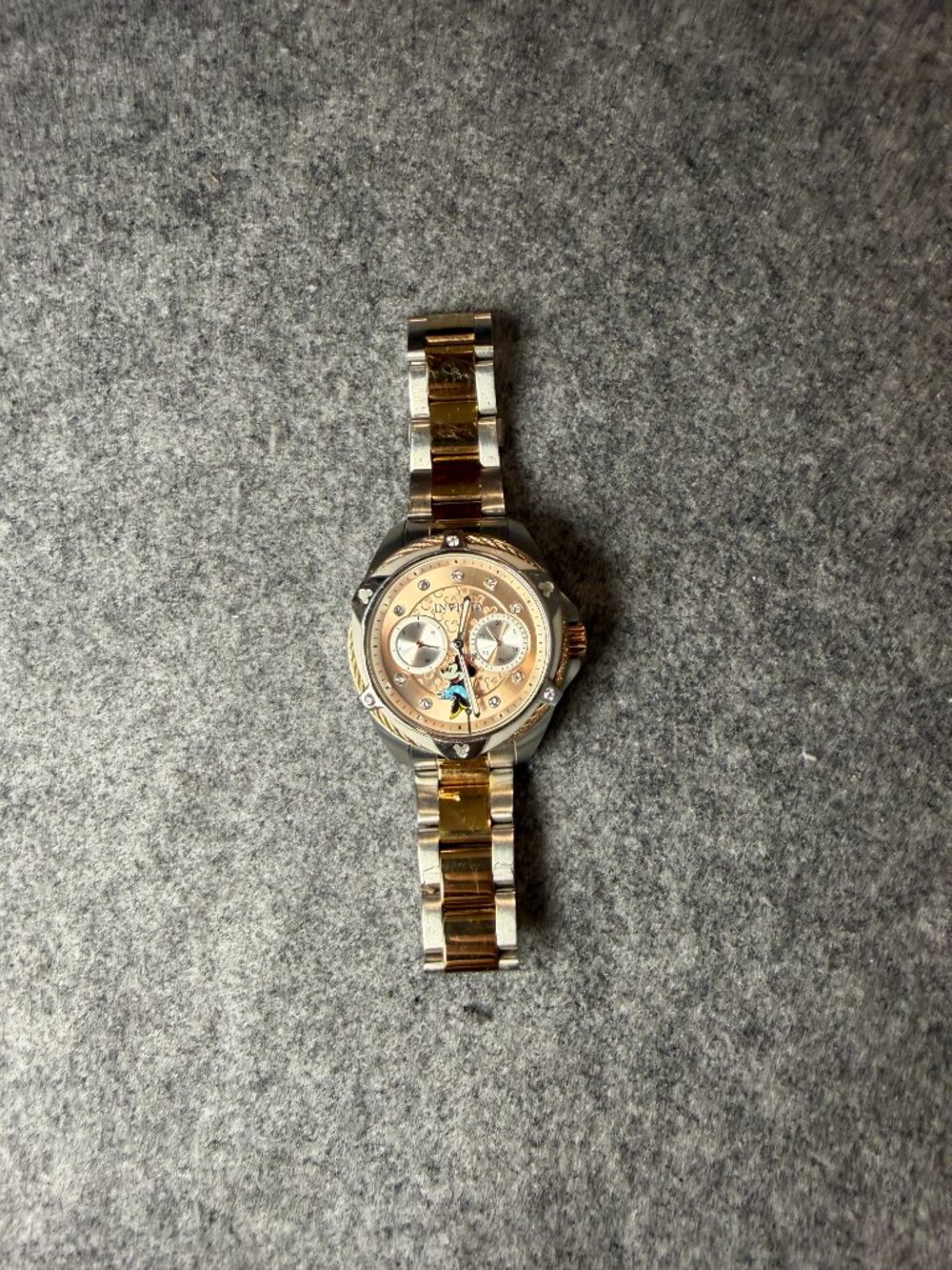 Invicta Disney Limited Edition Minnie Mouse Watch Model 32437 - Picture 4 of 9